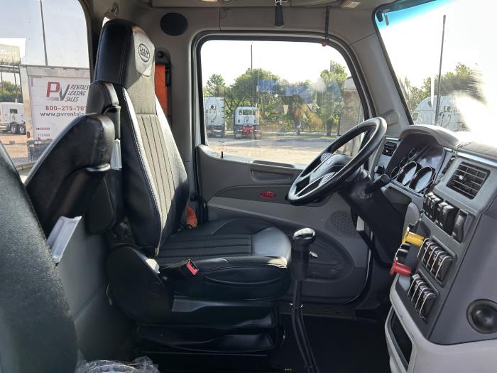 2020 Peterbilt 567-23