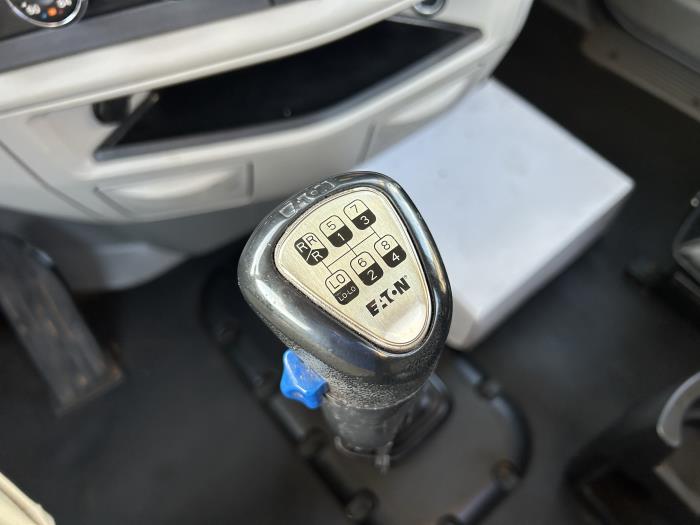 2020 Peterbilt 567-30