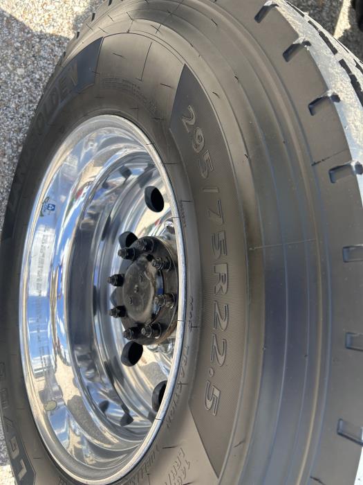 2020 Peterbilt 579-9