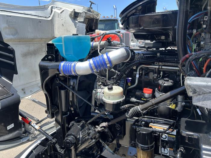 2020 Peterbilt 579-17