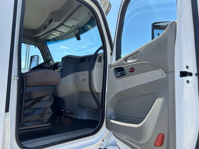 2020 Peterbilt 579-22