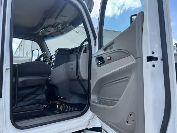 2020 Peterbilt 579-22