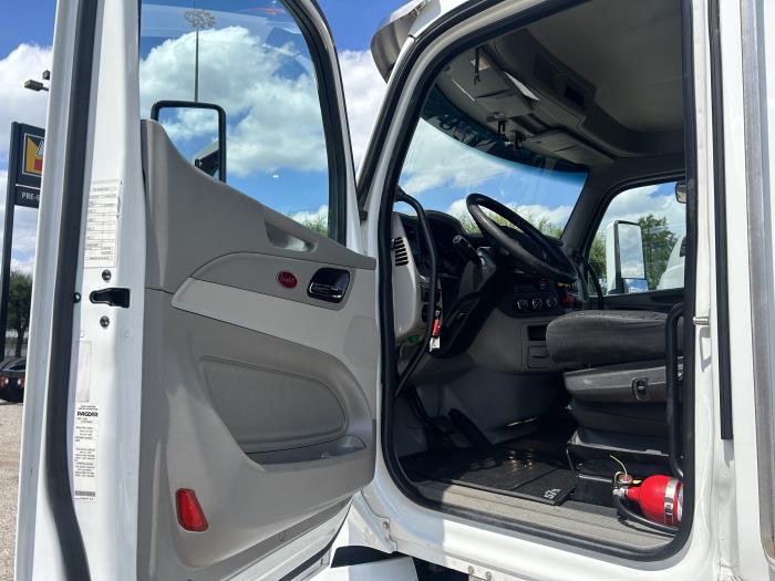 2020 Peterbilt 579-24