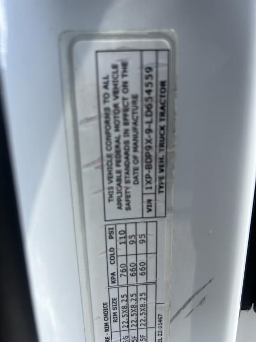 2020 Peterbilt 579-27