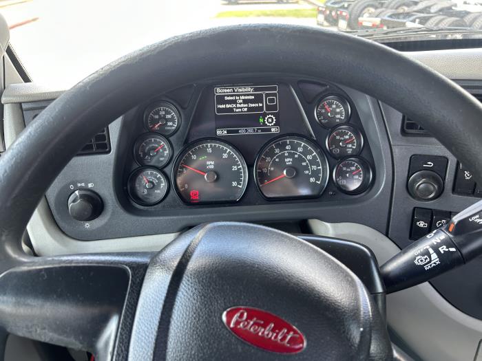 2020 Peterbilt 579-30