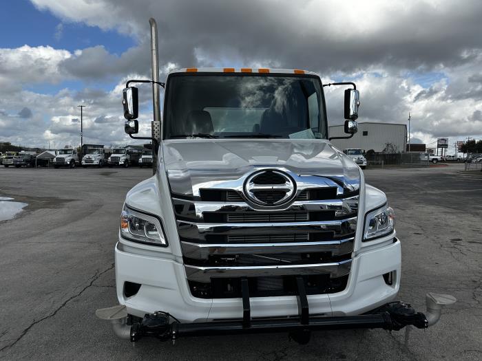 2025 Hino XL8-2