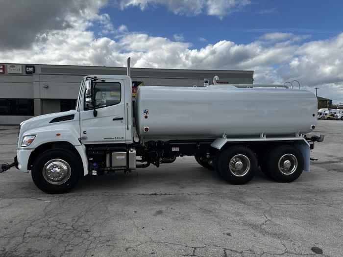 2025 Hino XL8-4