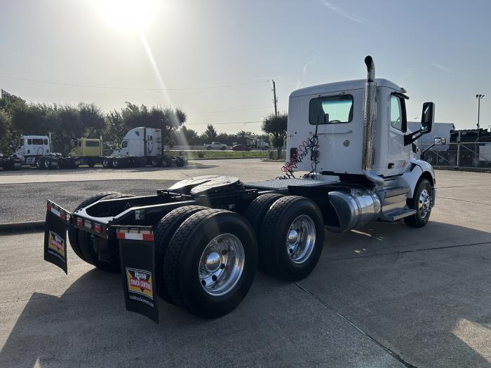 2020 Peterbilt 579-5