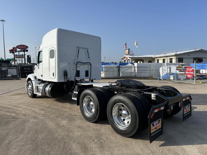 2023 Peterbilt 579-3