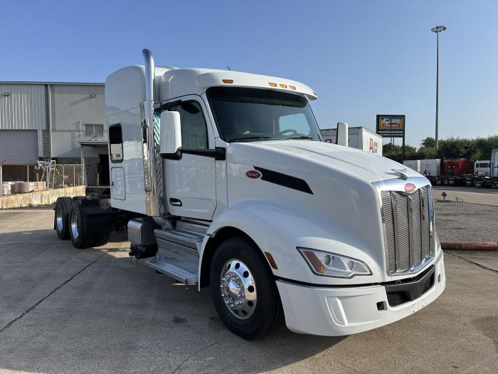 2023 Peterbilt 579-7