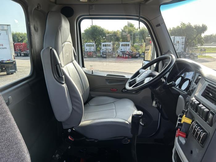 2020 Peterbilt 579-23
