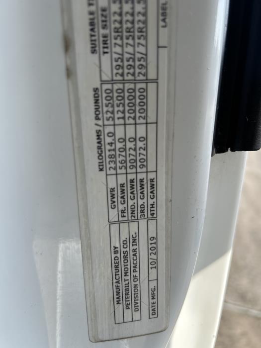 2020 Peterbilt 579-26