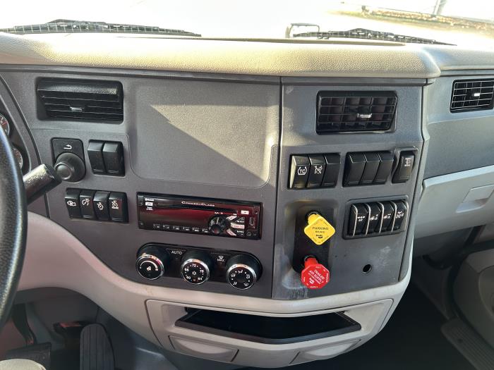 2020 Peterbilt 579-29