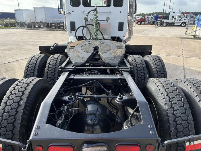 2020 Peterbilt 567-14