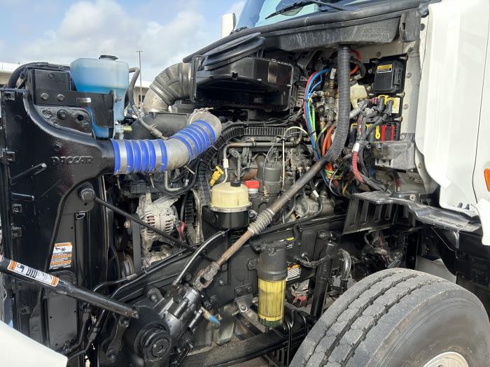 2020 Peterbilt 567-16