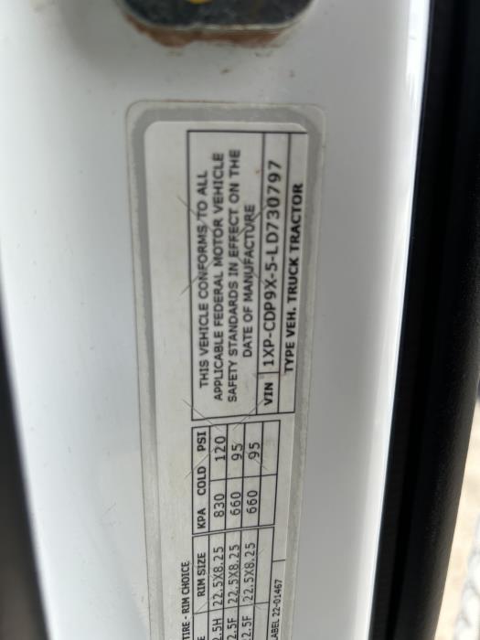 2020 Peterbilt 567-27
