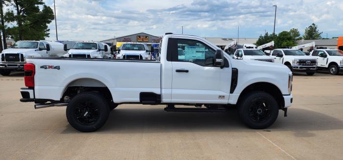 2025 Ford F-350-7