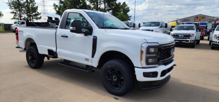 2025 Ford F-350-8