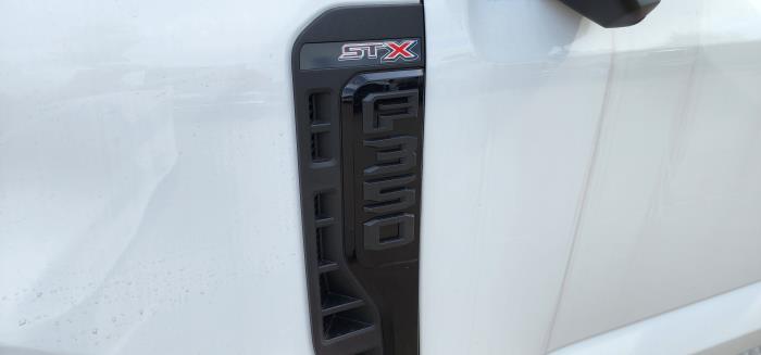 2025 Ford F-350-10