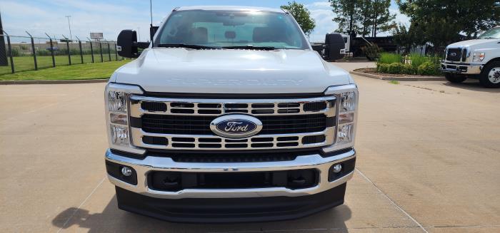 2025 Ford F-350-9