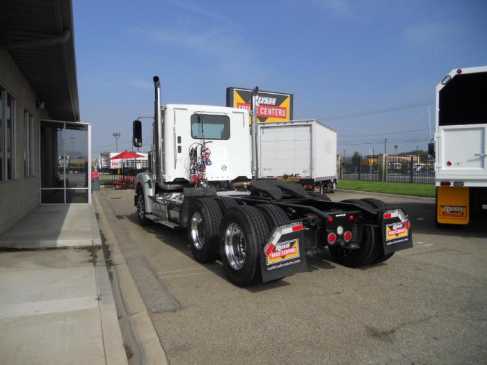 2018 Freightliner CORONADO-4