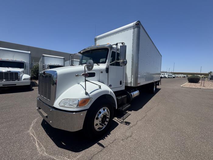 2019 Peterbilt 330-1