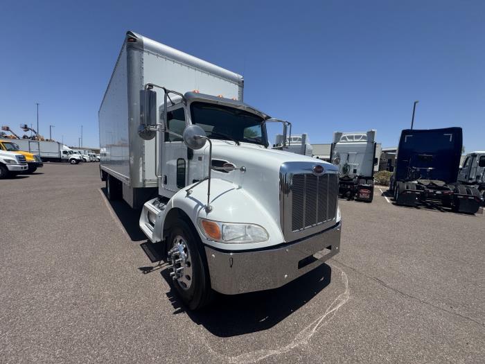 2019 Peterbilt 330-2