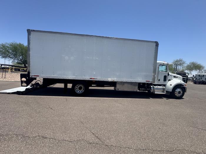 2019 Peterbilt 330-11