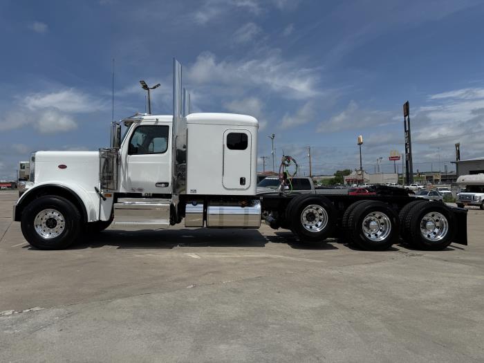 2026 Peterbilt 589-4