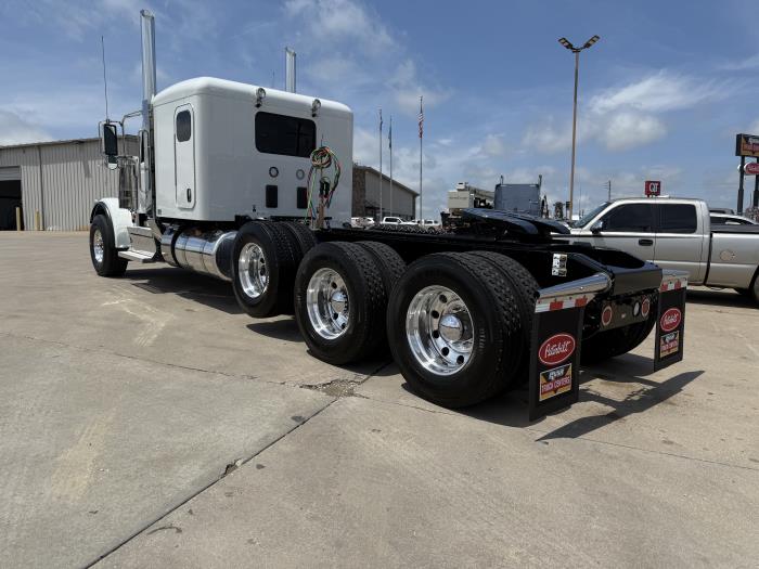 2026 Peterbilt 589-6