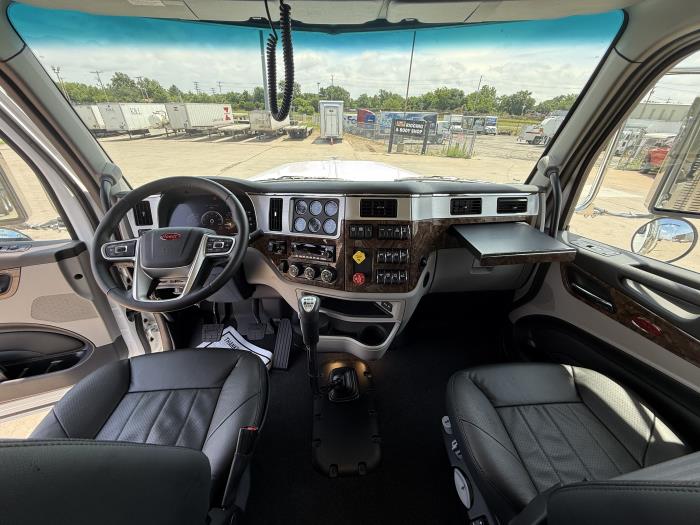 2026 Peterbilt 589-27