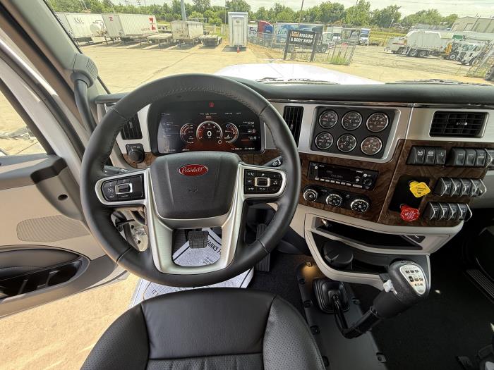 2026 Peterbilt 589-29