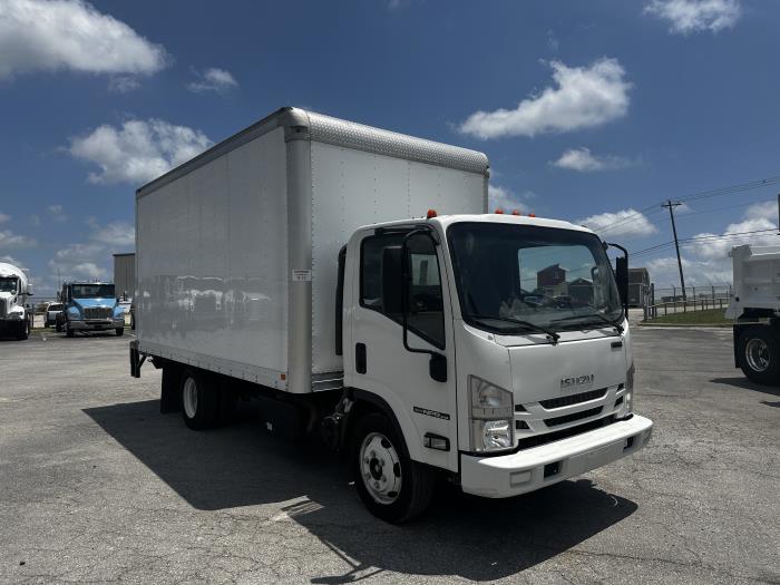 2022 Isuzu NPR-XD-1