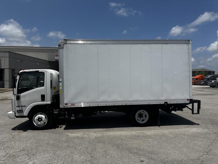 2022 Isuzu NPR-XD-4