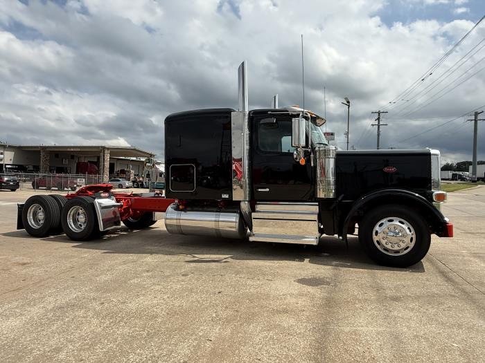 2026 Peterbilt 589-7