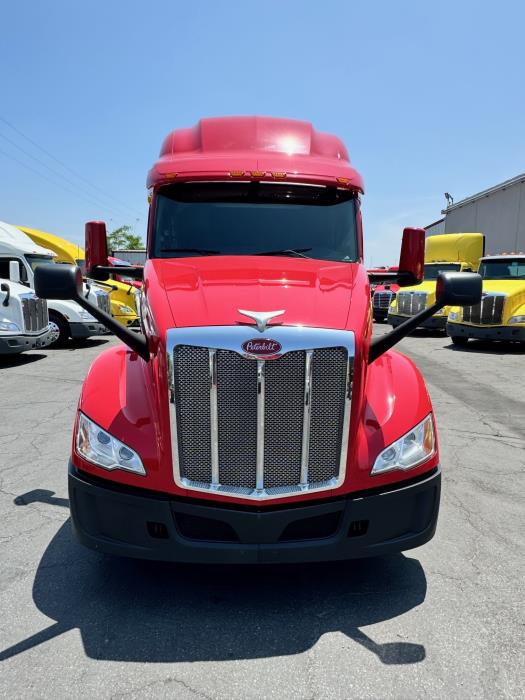 2023 Peterbilt 579-2