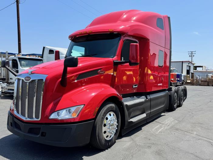 2023 Peterbilt 579-1
