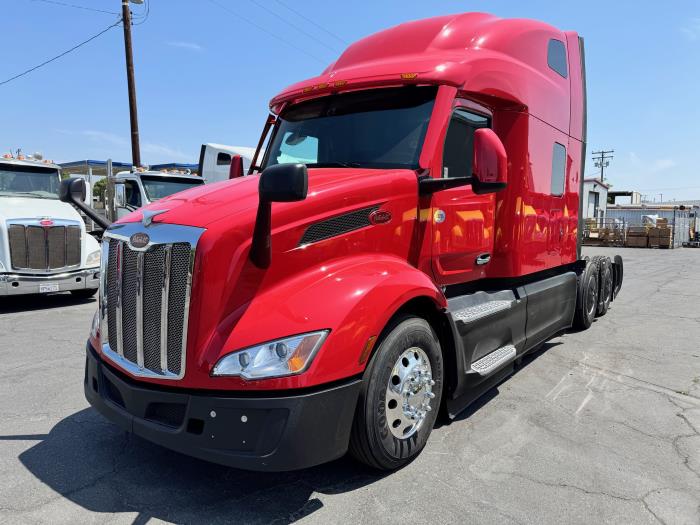 2023 Peterbilt 579-1