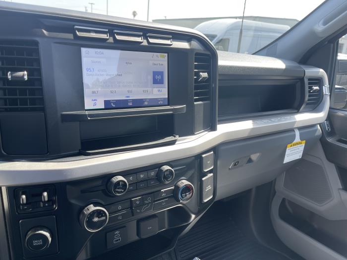 2025 Ford F-550-12