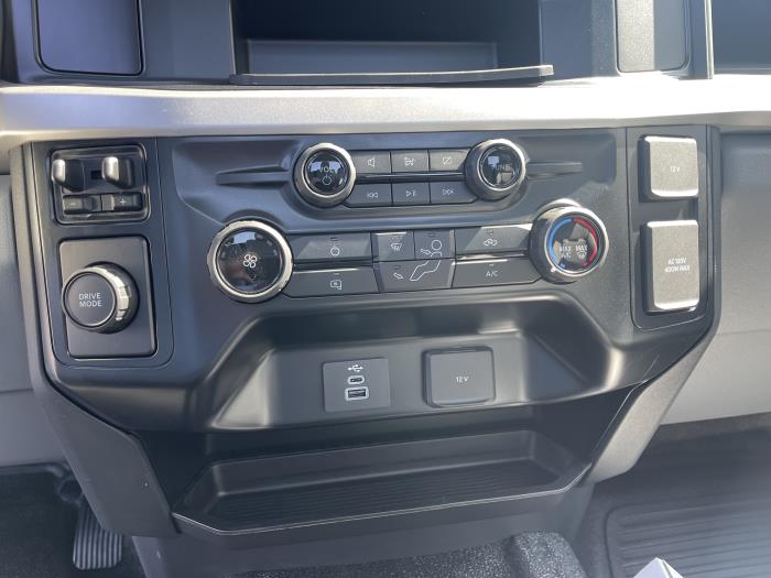 2025 Ford F-550-14