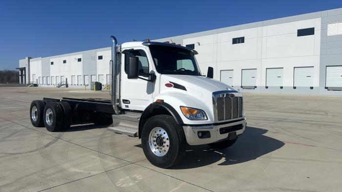 2025 Peterbilt 548-2