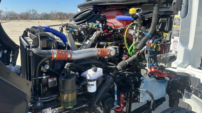 2025 Peterbilt 548-9