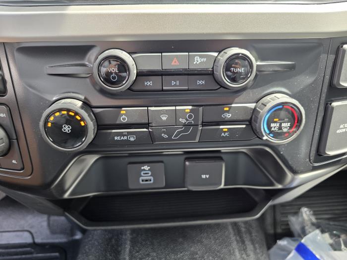 2025 Ford F-550-22
