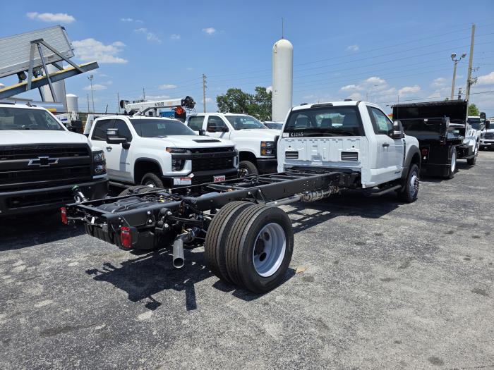2025 Ford F-600-5