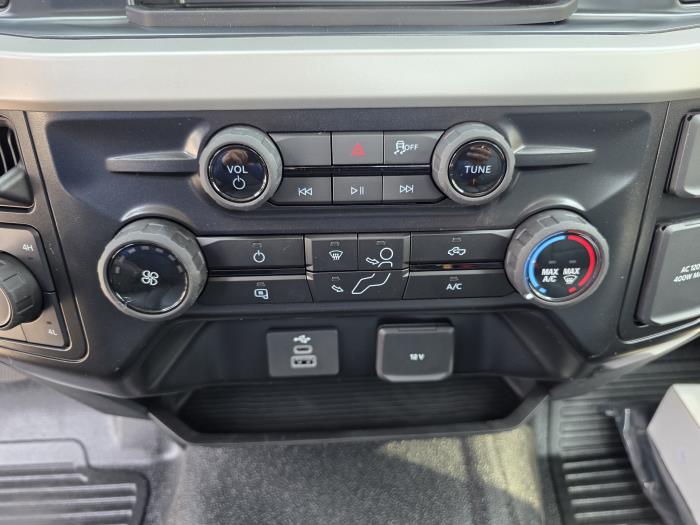 2025 Ford F-600-20