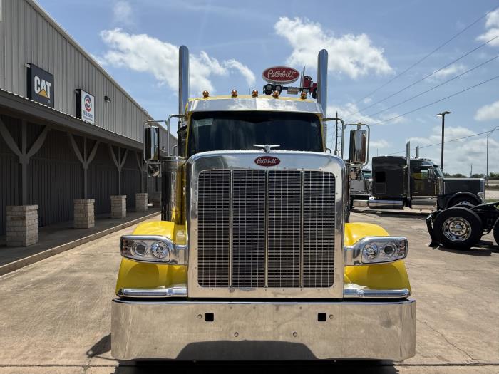 2026 Peterbilt 589-2