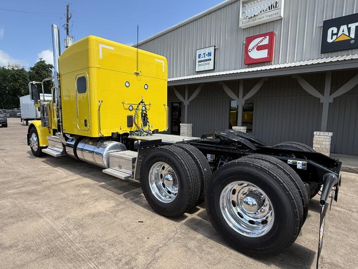 2026 Peterbilt 589-6