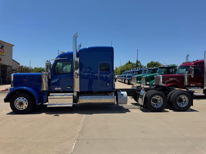 2026 Peterbilt 589-2