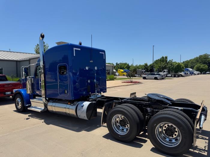 2026 Peterbilt 589-3