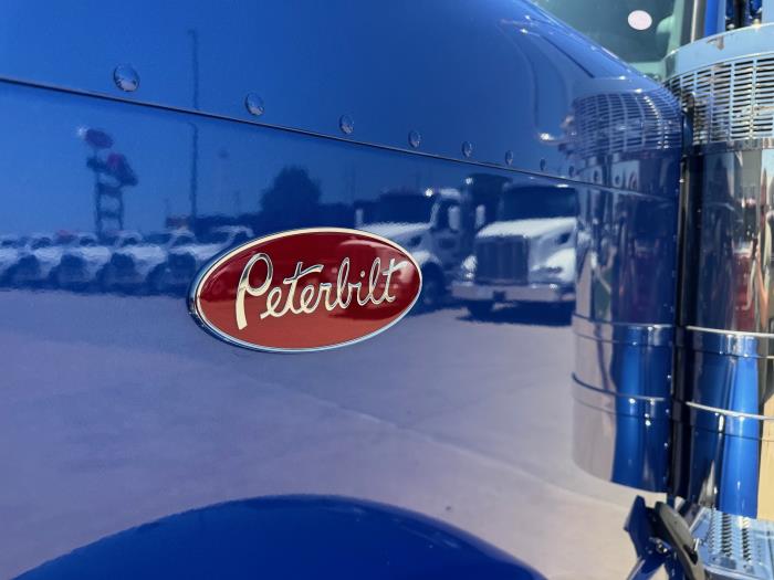 2026 Peterbilt 589-4